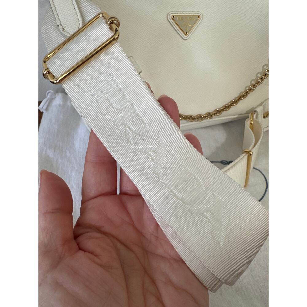 Prada Re-Edition 2005 Saffiano Leather Bag White - Picture 4 of 15